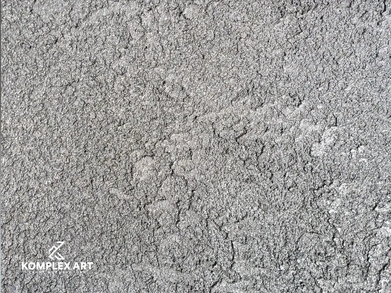 Beton architektoniczny na ścianie wnętrza, realizacja Komplex Art